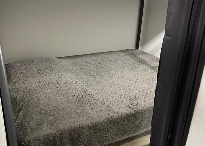 4 Personnes Le Montana Au Pied Des Pistes Balcon Plein Sud *